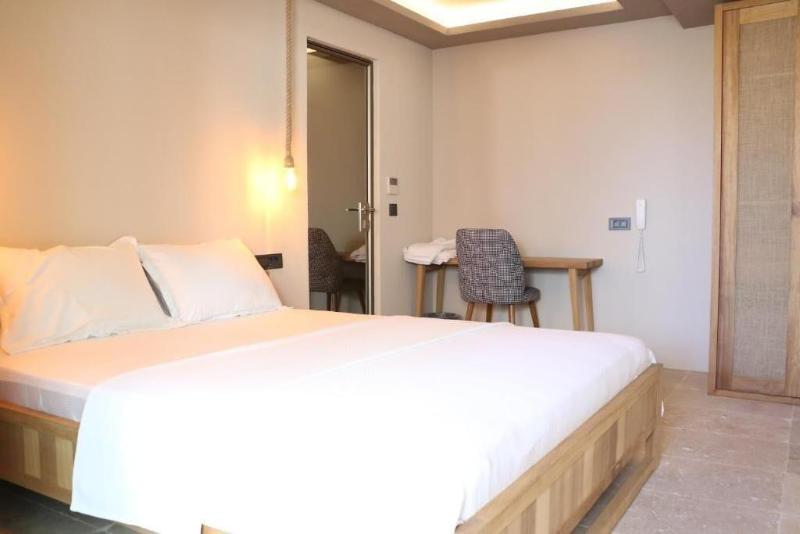 Life Butiq Hotel image