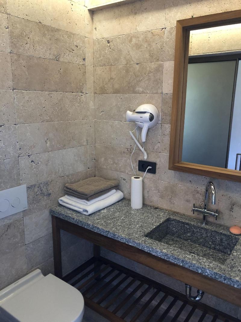 Life Butiq Hotel image