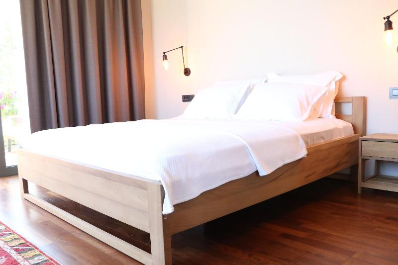 Life Butiq Hotel image