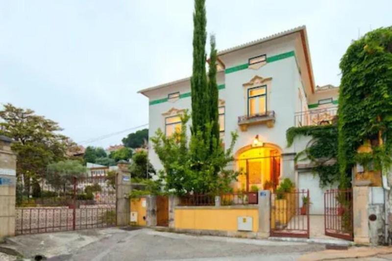 Adore Portugal Coimbra Guest House — general view