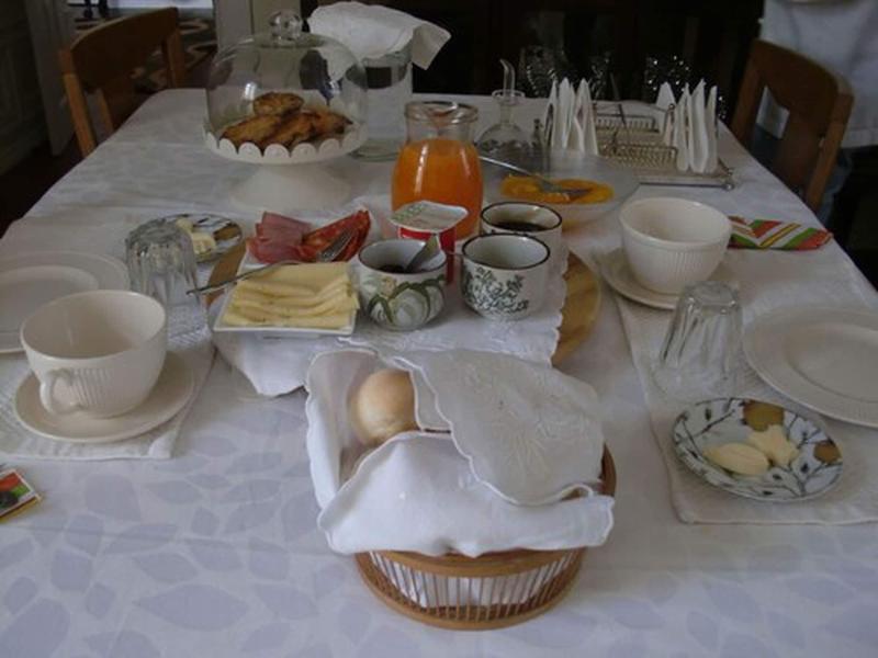 Adore Portugal Coimbra Guest House image