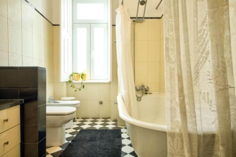 Adore Portugal Coimbra Guest House image