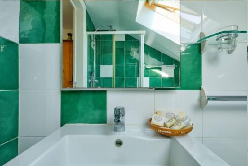 Adore Portugal Coimbra Guest House image