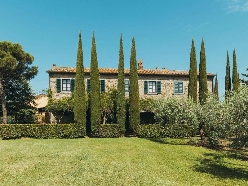 Rustic Farmhouse In Cortona With Swimming Pool — photo 2