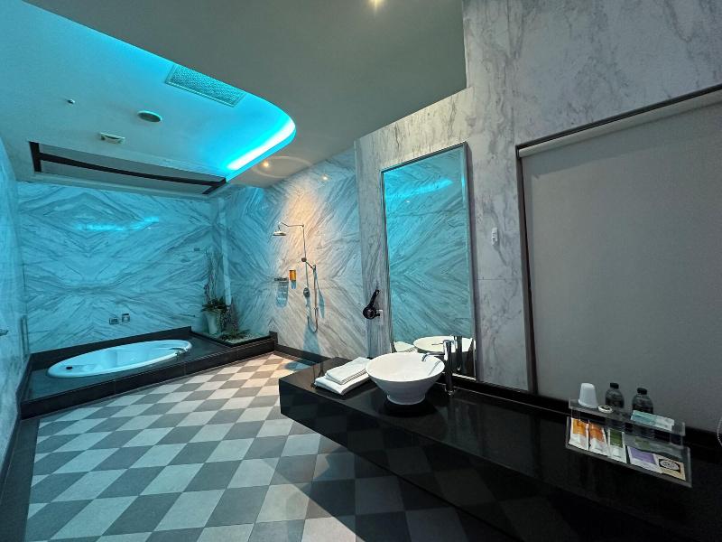 Amani Spa Boutique Motel image