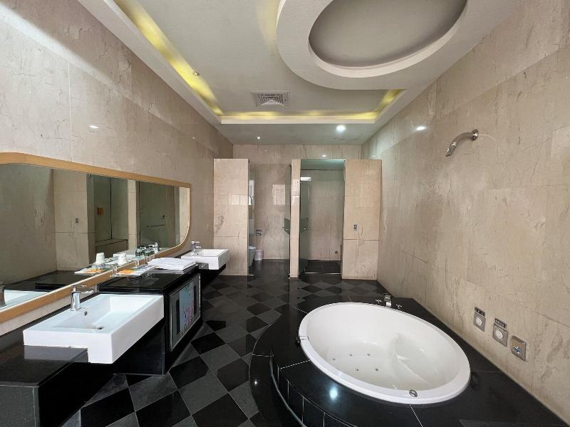 Amani Spa Boutique Motel image