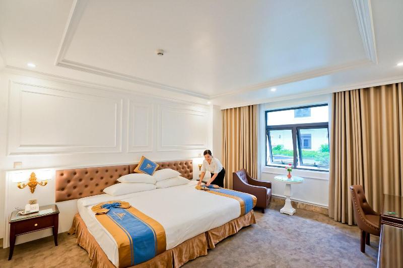 Grand View Palace Ha Long Hotel image