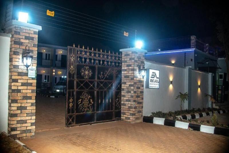 Ekulu Apartments
