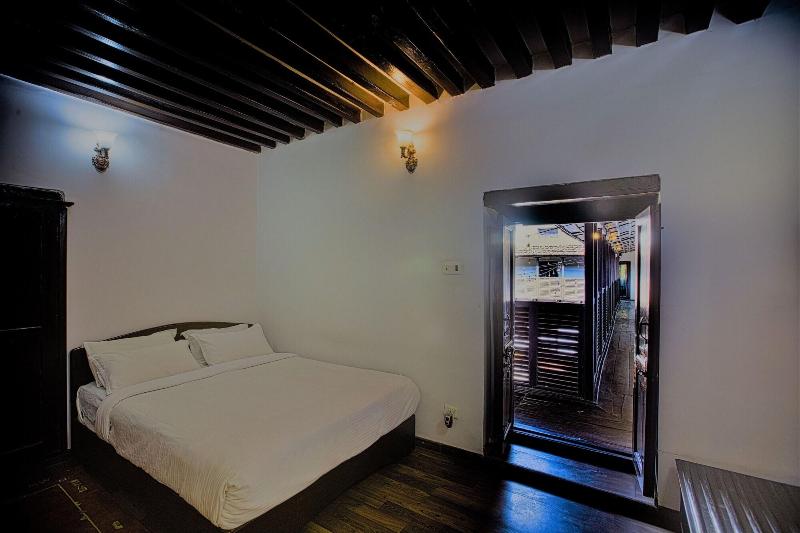 Hukum Darbar Restaurant Hotel image