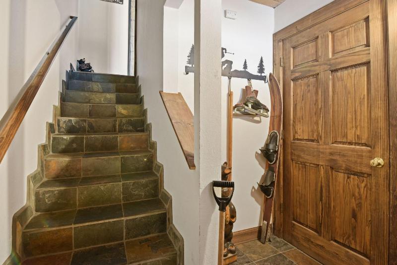 Alpine Manor Retreat image