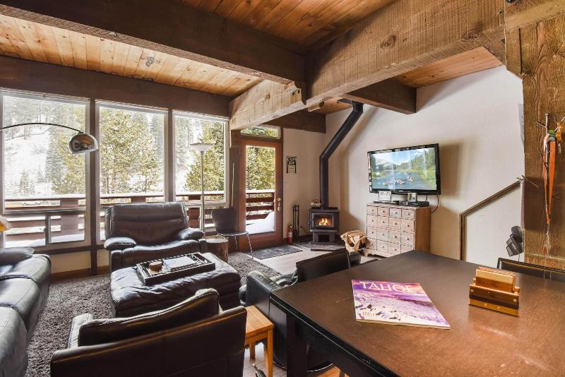 Alpine Manor Retreat image