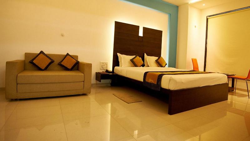 Hotel Sai Nisarg image