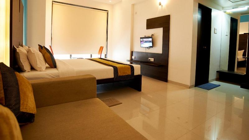 Hotel Sai Nisarg image