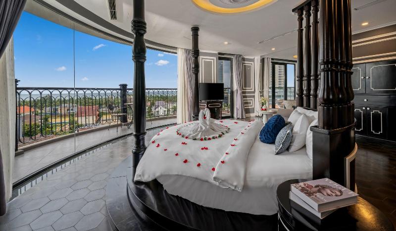 Hotel Del Luna By Luk Global image