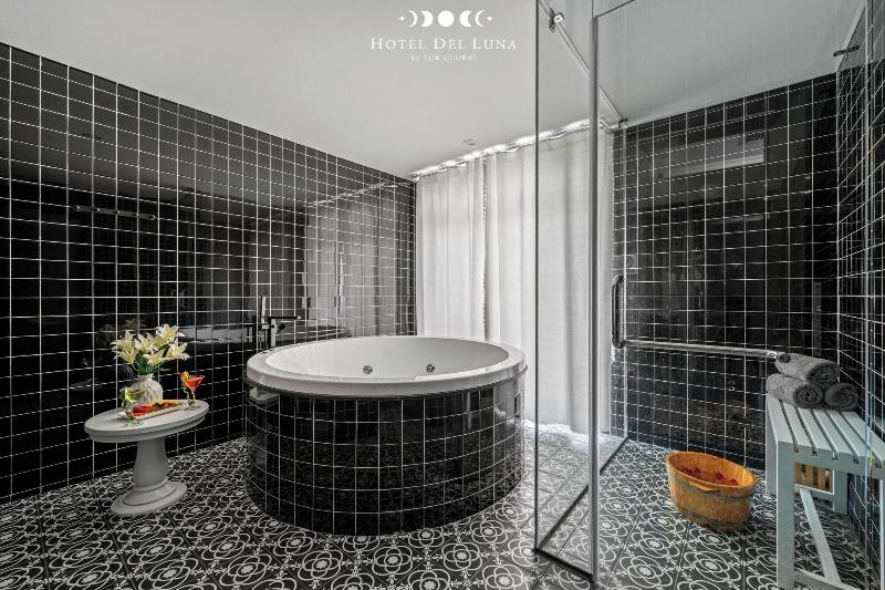 Hotel Del Luna By Luk Global image