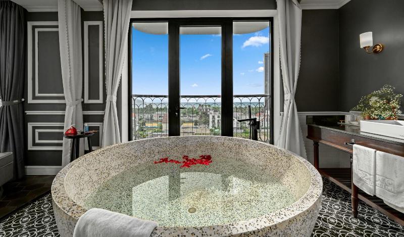 Hotel Del Luna By Luk Global image