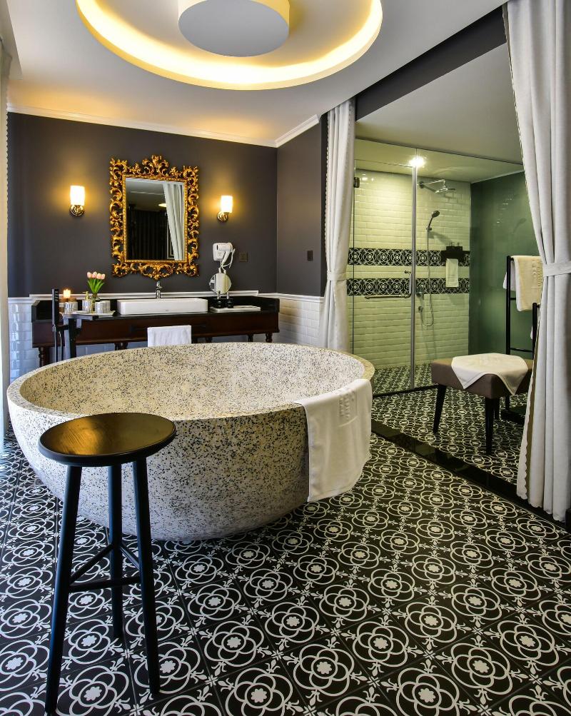 Hotel Del Luna By Luk Global image