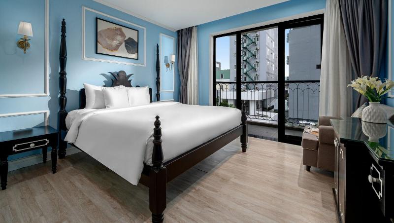 Hotel Del Luna By Luk Global image