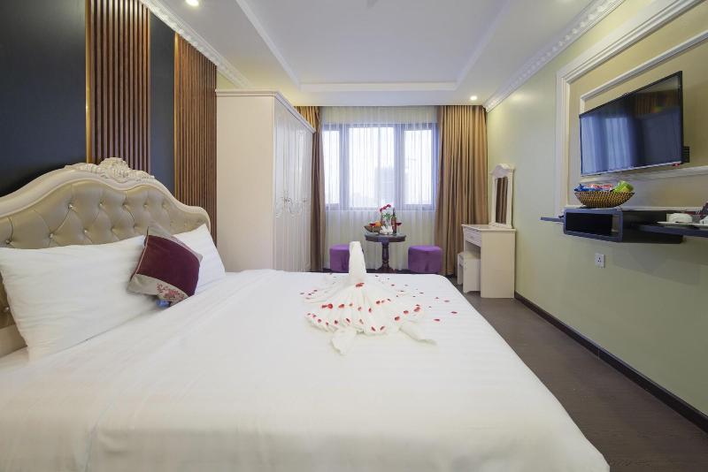 Le Indochina Danang Hotel image