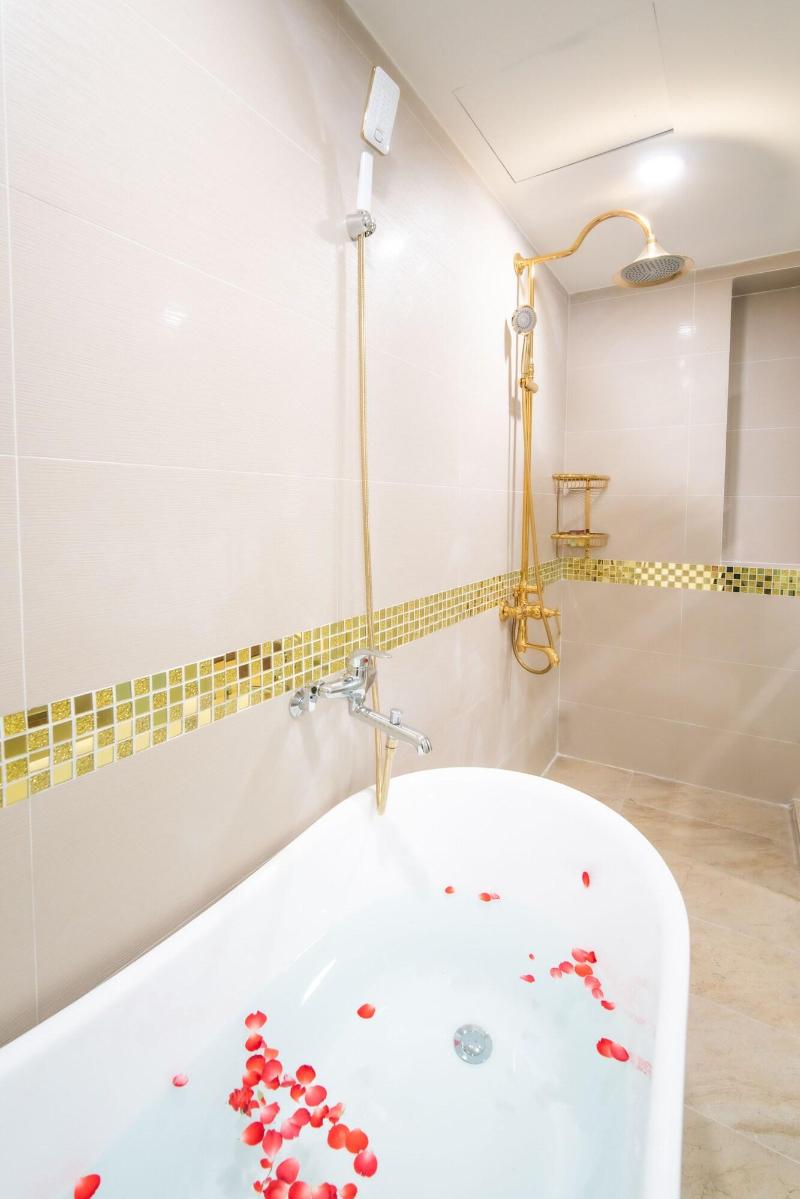 Le Indochina Danang Hotel image