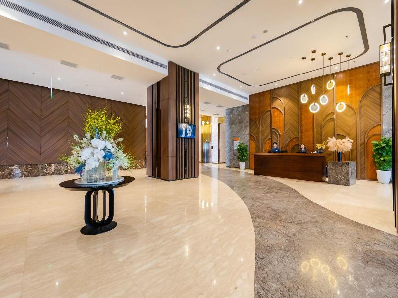 Muong Thanh Luxury Ha Long Centre Hotel image
