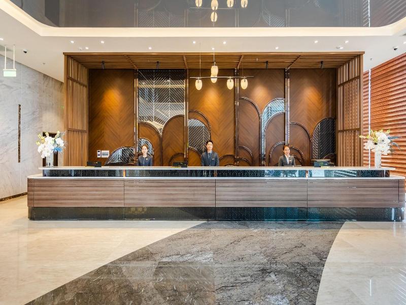 Muong Thanh Luxury Ha Long Centre Hotel image