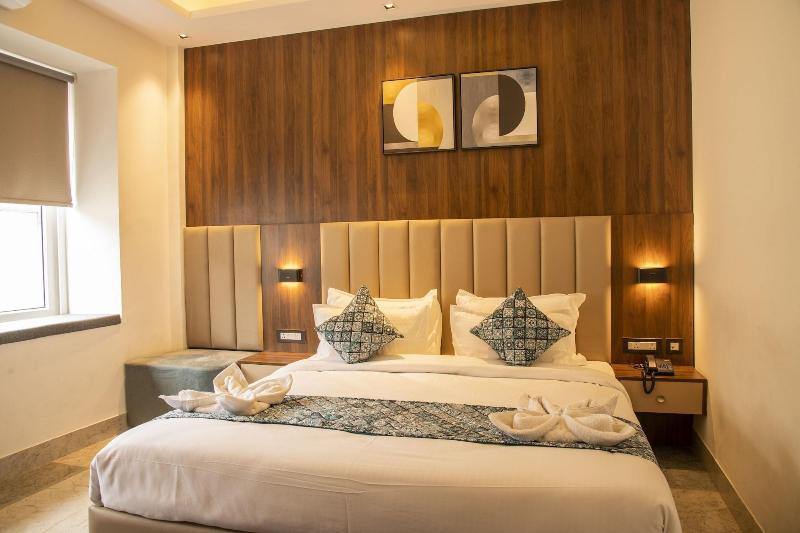 Hotel Dream Inn image