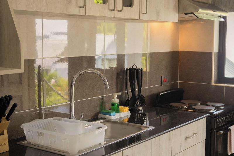 Palm Holiday Apartments image