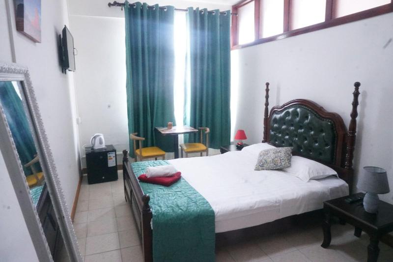 Happy Ours Guest House image