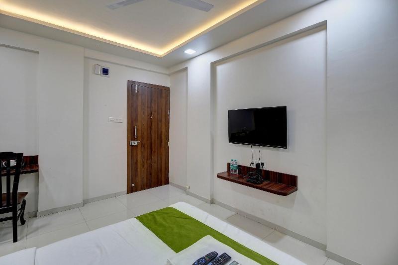 Staybird Nest A Premium Residences image