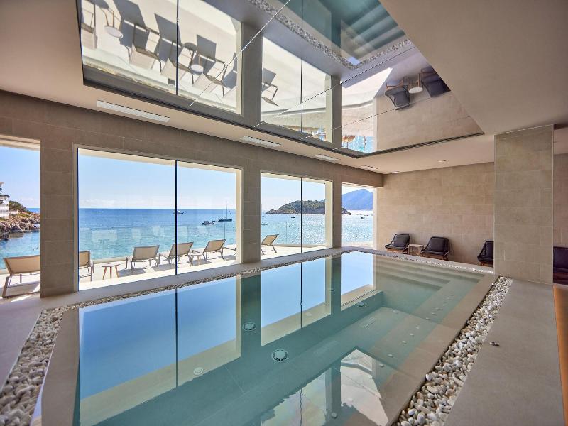 Universal Aquamarin Beach Houses image