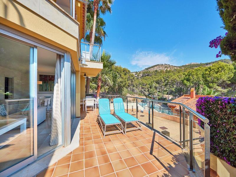 Universal Aquamarin Beach Houses image