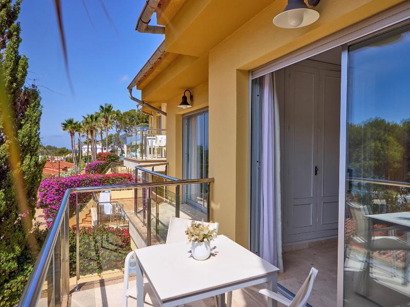 Universal Aquamarin Beach Houses image