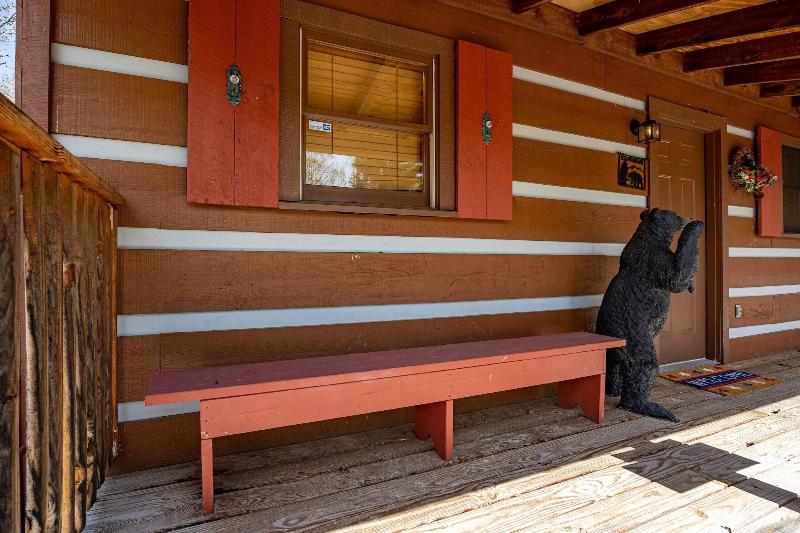 Cozy Bears Cabin