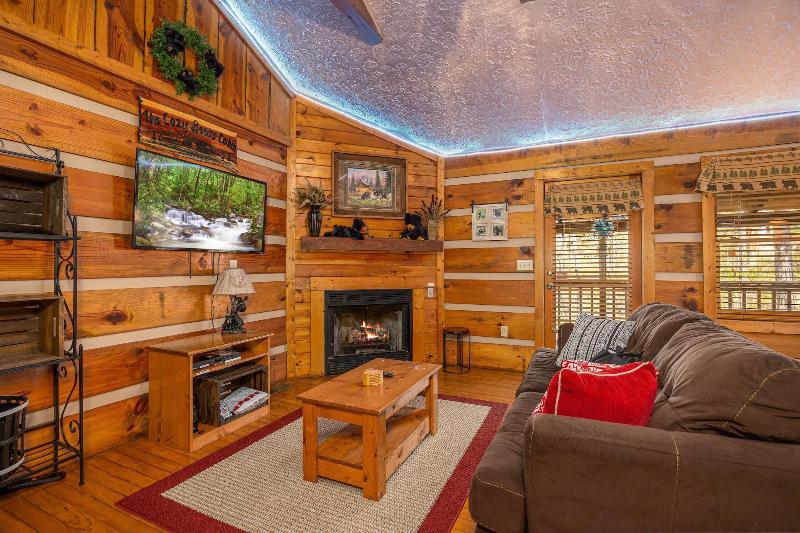 Cozy Bears Cabin image
