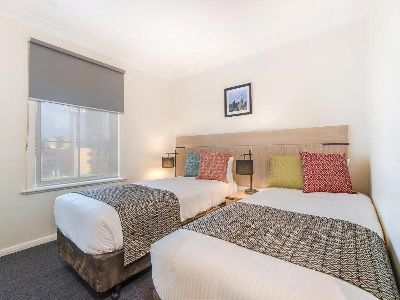 Melbourne South Yarra Central Apartment Hotel image