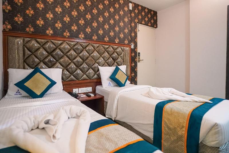 Hotel Pine Tree image