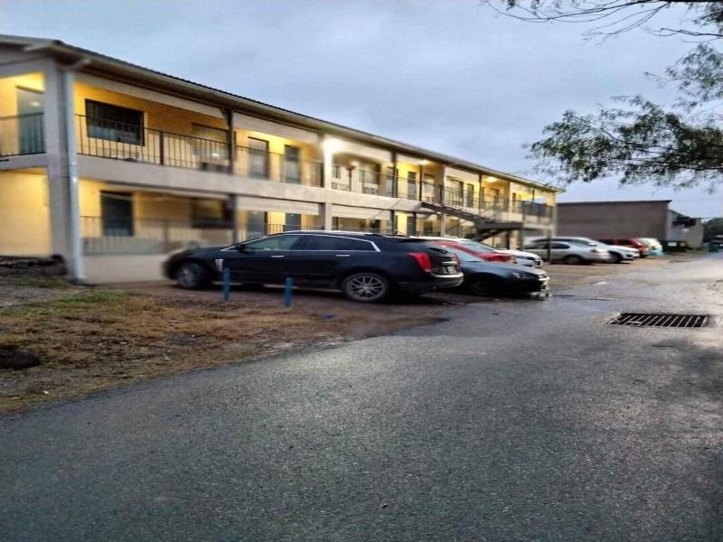 Pharr Executive Inn image