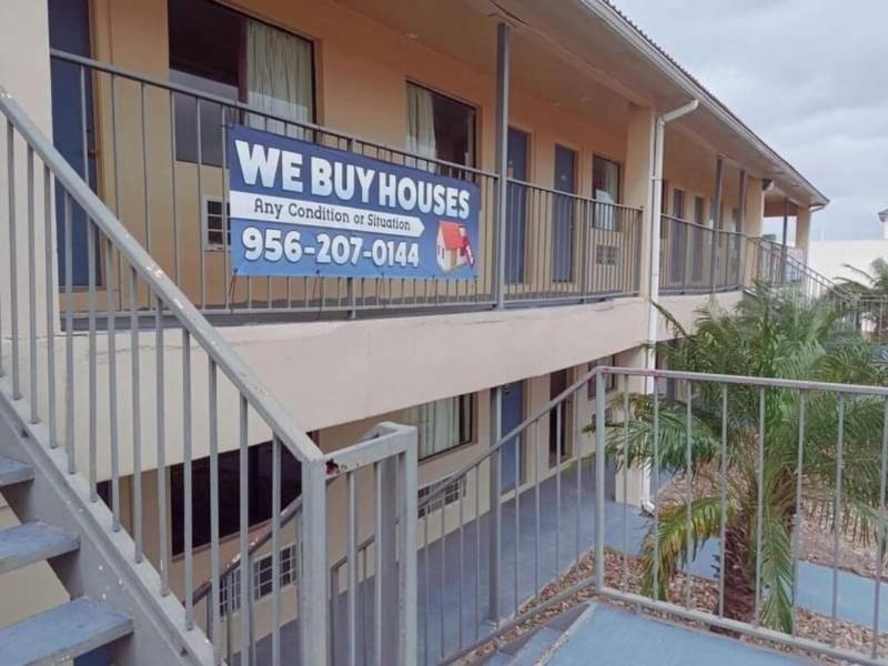 Pharr Executive Inn image