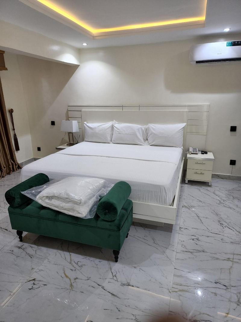 Luxol Homes And Suites image