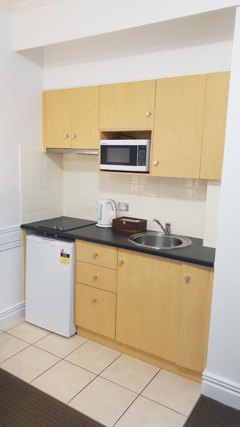 Melbourne Kew Central Apartment Hotel image