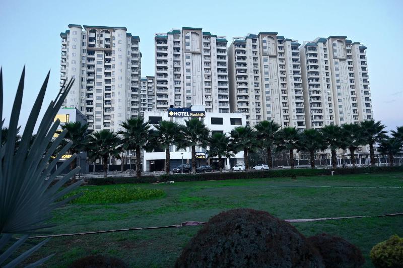 Hotel Park Hills image