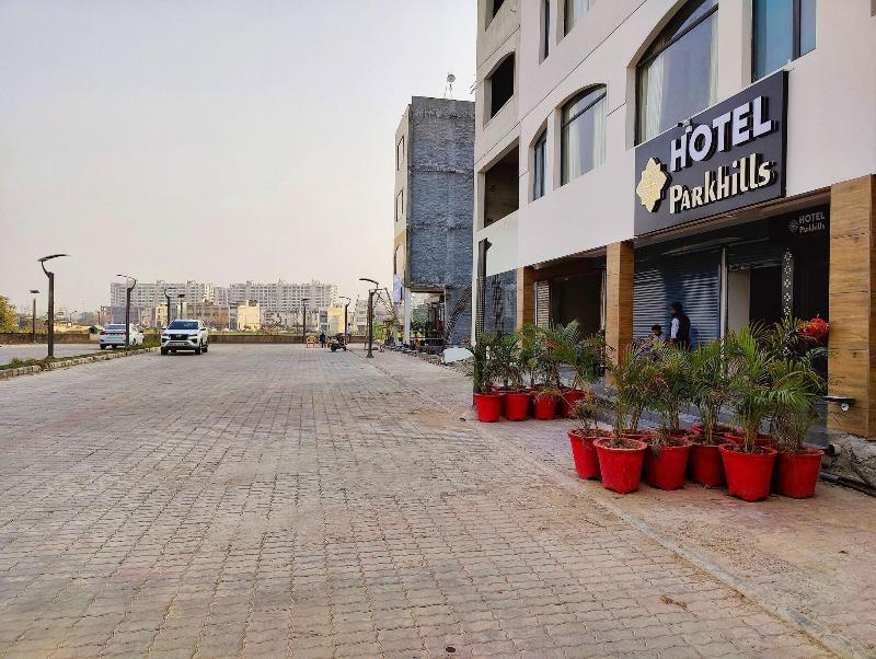 Hotel Park Hills image