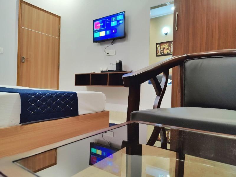 Hotel Park Hills image