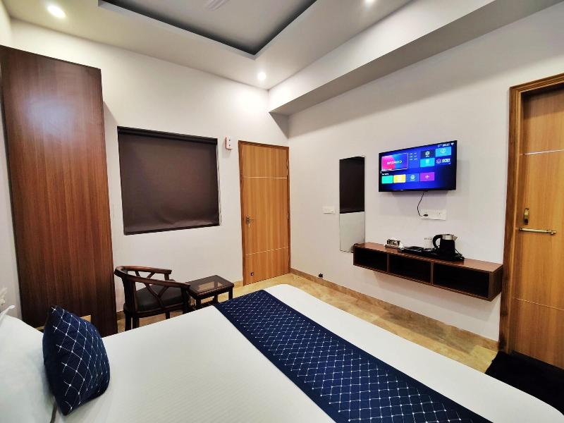 Hotel Park Hills image