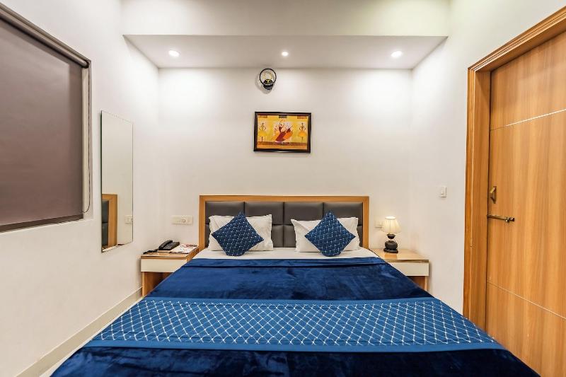 Hotel Park Hills image
