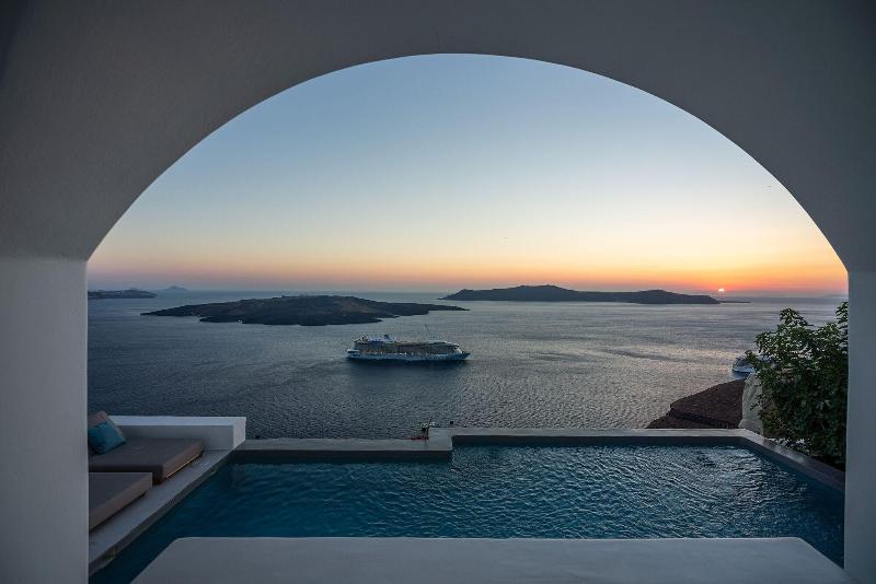 Inspire Santorini Luxury Villas image