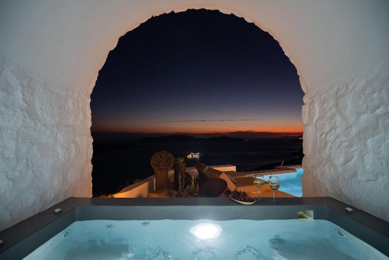 Inspire Santorini Luxury Villas image