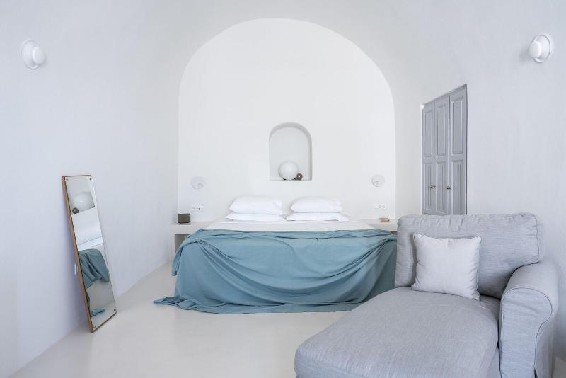 Inspire Santorini Luxury Villas image