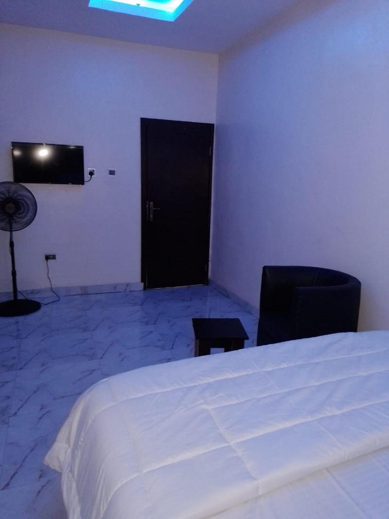Americana Hotel image